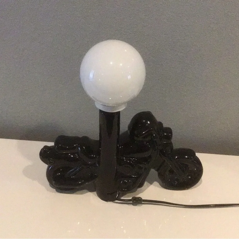 VINTAGE MOTORCYCLE LAMP PURCHASED FROM FRANCE - Picture 5 of 8